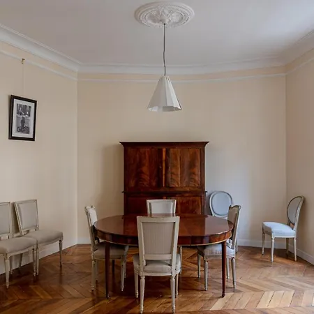 Very Nice And Spacious Apt In The Marais Párizs