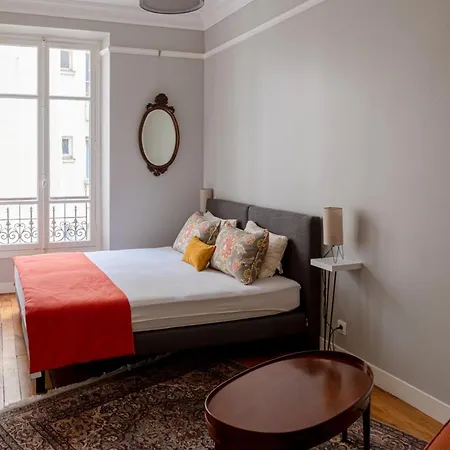 Apartman Very Nice And Spacious Apt In The Marais Párizs