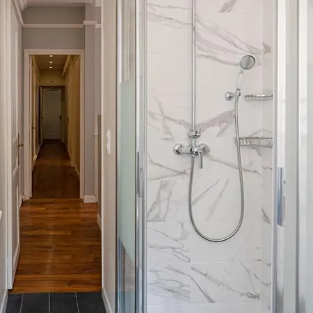 Very Nice And Spacious Apt In The Marais *